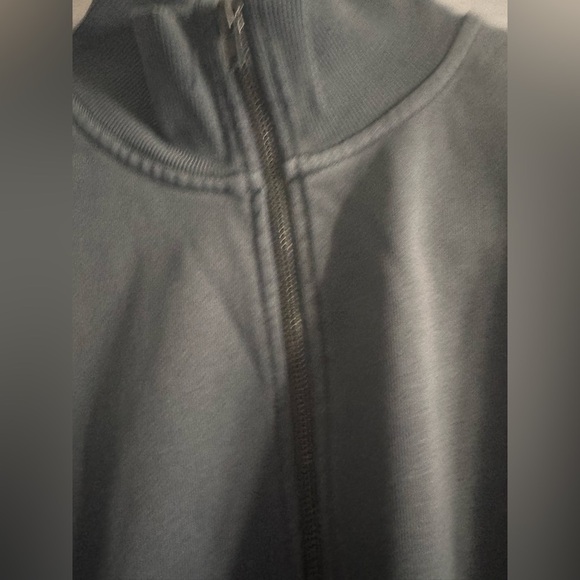 SKIMS Boyfriend Fleece Slouchy Half Zip Pullover in Zircon - Picture 2 of 6